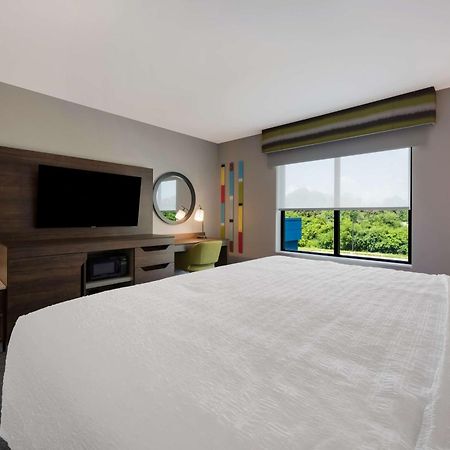 Hampton Inn By Hilton Detroit เซาท์ฟิลด์ ภายนอก รูปภาพ