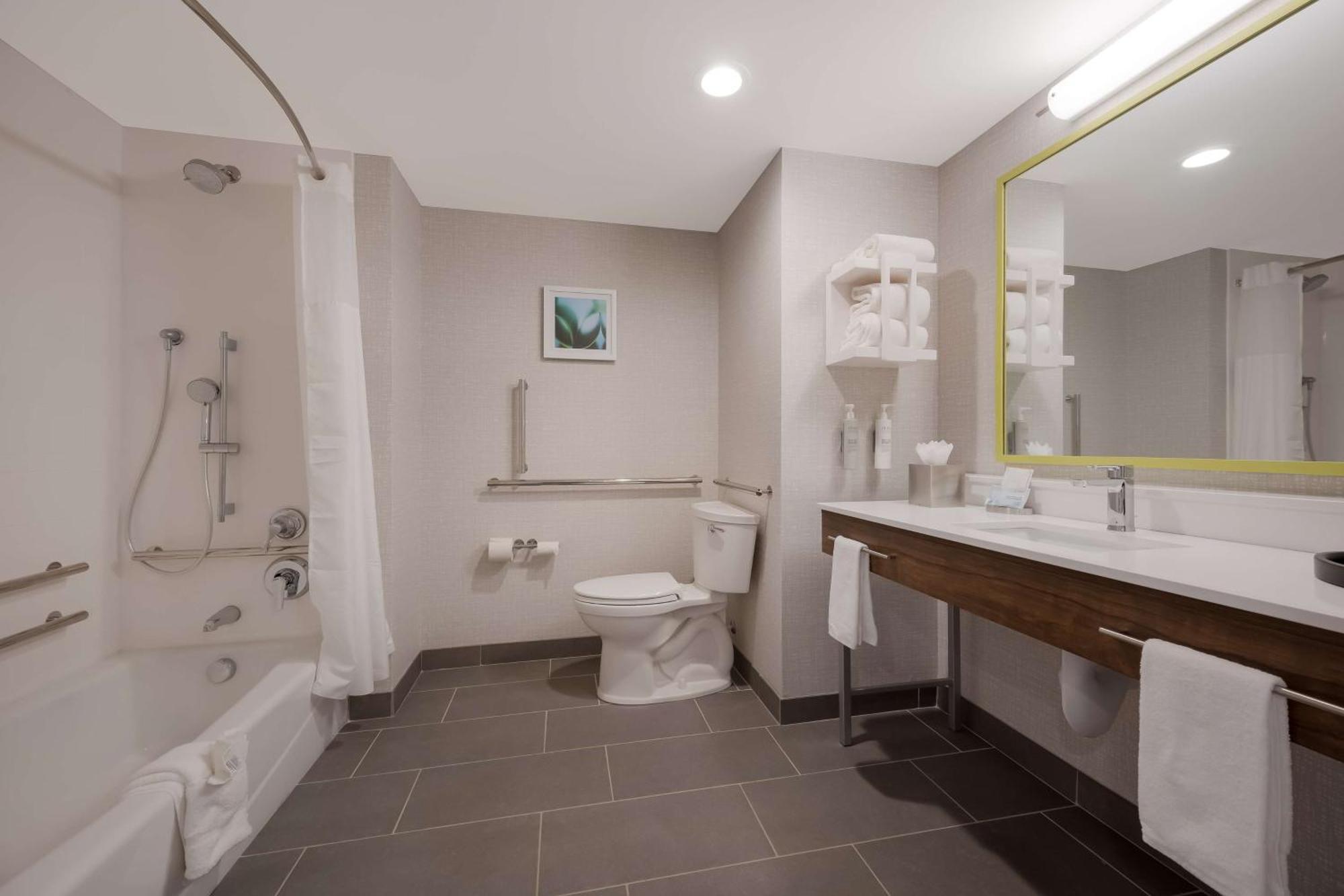 Hampton Inn By Hilton Detroit เซาท์ฟิลด์ ภายนอก รูปภาพ