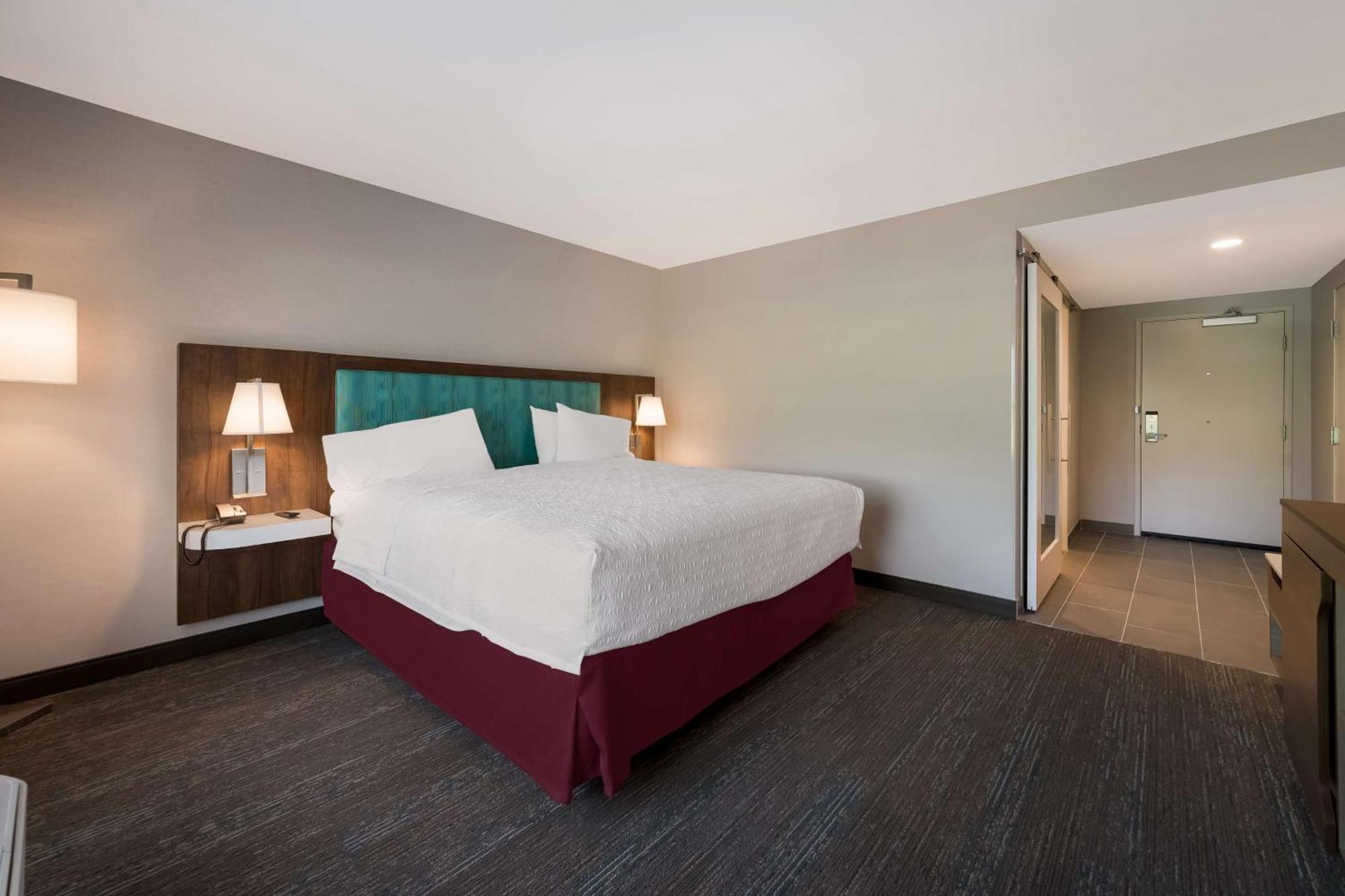 Hampton Inn By Hilton Detroit เซาท์ฟิลด์ ภายนอก รูปภาพ